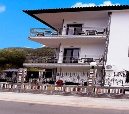 Apartamento House Anna Houhlia Vourvourou Exterior foto